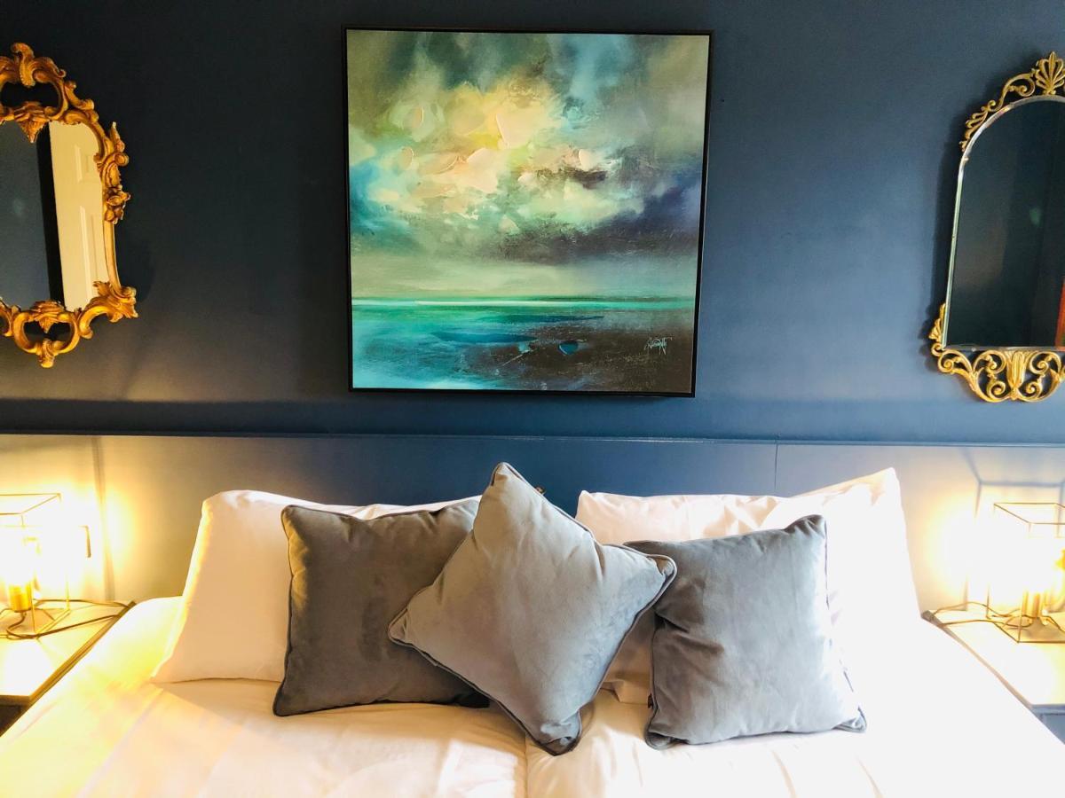 The Waterside Apartment 112 Harbour Mills Westport Extérieur photo